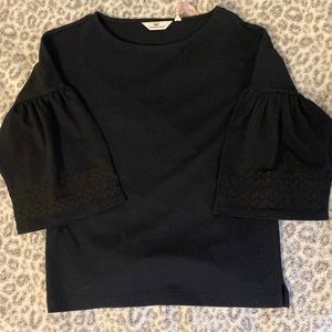 Vineyard Vines bell sleeve black shirt